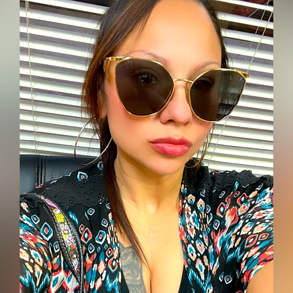 Prada Sun glasses Like New